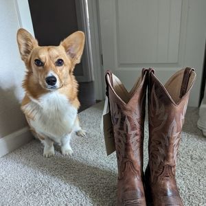 Meet your Posher, Coryn